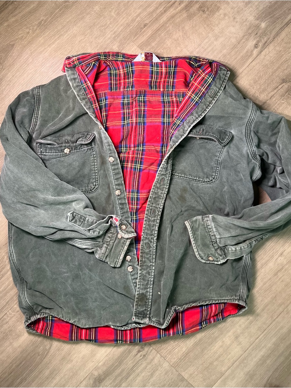 Vintage Carhartt Red Plaid Lined Jacket with Green Collar - Picture 4 of 4